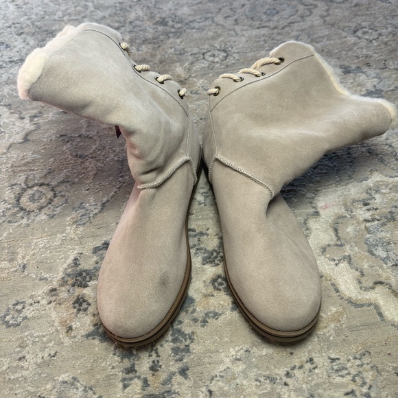 MUK LUKS Women’s Ziggy Rodeo Boots in Stone Winter Suede Size 9 NWT - Picture 4 of 6